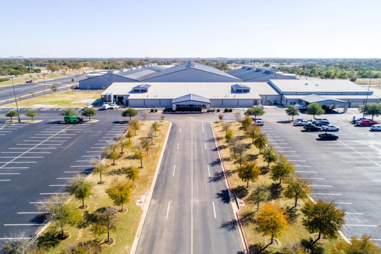 Holiday Inn & Suites College Station-Aggieland By Ihg Exteriör bild